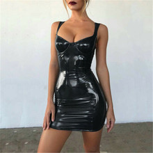 Женское мини-платье из искусственной кожи, сексуальное облегающее платье с высокой талией и треугольным вырезом, однотонное вечернее платье с коротким рукавом 2024 - купить недорого