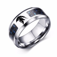 Anillo de gladiador espartano grabado personalizado para hombre, joyería de acero inoxidable con fibra de carbono 2024 - compra barato