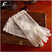 Glamour Ivory White Short Wedding Gloves Wrist Length Lace Appliques Sequins Pearl Bridal Mittens Beaded Wedding Accessories 2024 - buy cheap