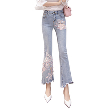 Женские винтажные расклешенные брюки, джинсовые брюки с 3D цветочной вышивкой, жемчужинами, эластичные джинсы с высокой талией, Узкие синие джинсы, лето 2021 2024 - купить недорого