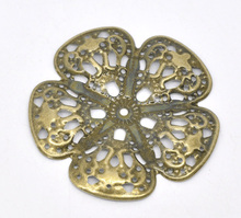 Doreenbeads 30 bronze tom filigrana flor envolve conectores 48x48mm (b14162) yiwu 2024 - compre barato