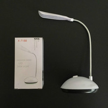 Lámpara LED de mesa con batería caliente luz para mesa ajustable para lectura y decoración del hogar, lámpara de mesita de noche 2024 - compra barato