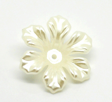 DoreenBeads 100PCs Bege Flor Acrílico Spacer Beads 26x26mm(1 "x 1")(B19672), yiwu 2024 - compre barato