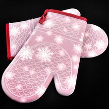 Рождественские силиконовые тканевые перчатки, микроволновые Нескользящие силиконовые перчатки с принтом, изолированные перчатки, кухонные перчатки для духовки, инструменты для выпечки 2024 - купить недорого