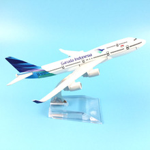 Brinquedo de avião jason tutu, modelo de avião 16cm, garuda indonésia, aéreo modelo 1: 747, avião de metal fundido 2024 - compre barato