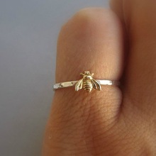 Anéis de jóias na moda para as mulheres adorável pequena abelha bonito anel de festa presente da menina bague anillos mujer transporte da gota 2024 - compre barato