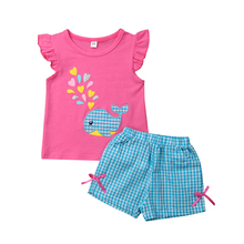 Комплект одежды для маленьких девочек, летняя футболка без рукавов с рисунком Кита, клетчатые шорты, костюм, хлопковая одежда, От 0 до 5 лет, комплект из 2 предметов, 2019 2024 - купить недорого