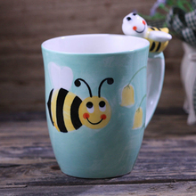 200ml verde abelha copo de cerâmica mão desenhada animal caneca de café criativo bonito dos desenhos animados escritório caneca de café presente 2024 - compre barato