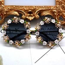 Gafas de sol redondas hechas a mano con diamantes y flores para mujer, lentes de sol con Marco, Estilo Vintage barroco, Retro 2024 - compra barato