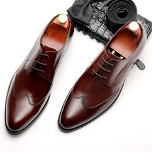 Genuine cow leather brogue wedding Business banquet mens casual flats shoes vintage oxford shoes for men black burgundy red 2024 - купить недорого