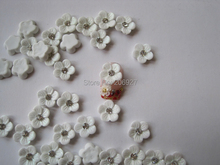 RF10-1 30pcs Cute White Flower with Rhinestone Shape Nail Resin Decoration Outlooking 2024 - buy cheap