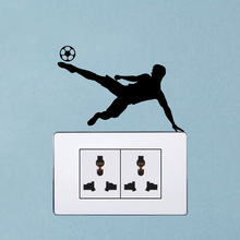 Человек играет в футбол виниловый стикер для переключателя Забавный Футболист Силуэт настенные наклейки для детской комнаты спальни домашний декор 2024 - купить недорого