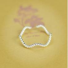 Оптовая продажа по оптовой цене, милые кольца серебряного цвета, классическое модное кольцо, волнистое кольцо для женщин и мужчин, подарок 2024 - купить недорого