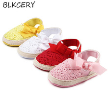 Sapatos de bebê com laço, calçado de berço macio antiderrapante para meninas recém-nascidos 2024 - compre barato