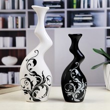 Jarrón de cerámica para decoración del hogar, florero de cerámica blanco y negro, diseño abstracto y creativo, adornos sencillos y con estilo 2024 - compra barato