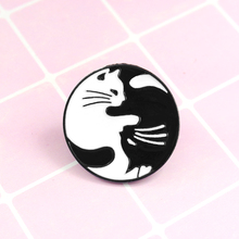 Round Black Cat White Cat Stitching Enamel Metal Brooch Cute Cartoon Badge Pin Trendy Retro Kids Dress Backpack Jewelry Gift 2024 - buy cheap