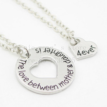 2015 New arrive Hand stamped Personalized Mom Necklace "The love between mother daughter is 4ever "necklace Mommy daughter Gift 2024 - buy cheap