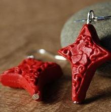 Rojo perfecto tallada cinabrio pendientes de las mujeres de la moda tallada joya de laca de la Cruz Roja S925 plata pendientes pendiente C-21 2024 - compra barato