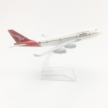 1/400 весы для летательных аппаратов Boeing 747 Qantas, 16 см, из сплава, модель B747, детские игрушки, подарок для коллекции 2024 - купить недорого