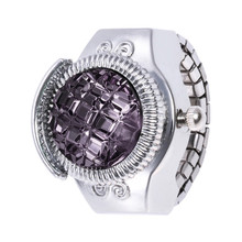 1 предмет творческий, для девушек и женщин, круглые часы на браслете-резинке Форма кольцо Повседневное Для мужчин и Для женщин ювелирные изделия часы «арабский номер» цифровой карманный кольцо на палец 2024 - купить недорого