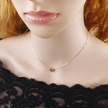 Женское колье-чокер с маленькими сердечками, Золотая Серебряная цепочка, ожерелье с подвеской в виде сердца, богемное ожерелье-чокер, ювелирное изделие 2024 - купить недорого