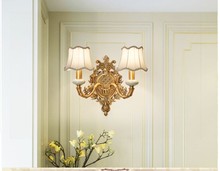 Lámpara de pared de Latón Dorado clásica europea, candelabro de latón con pantalla de tela, Lámpara moderna de latón para pared Lustre, E14 2024 - compra barato
