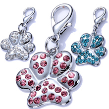 20 unids/lote con forma de pata Collar de perro encanto de diamantes de imitación para mascotas accesorios de cristal colgante blanco azul Rosa colores 2024 - compra barato