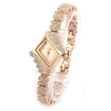 Reloj de lujo de acero inoxidable para mujer, pulsera de oro rosa, caballo, esfera negra, reloj creativo de cuarzo, 533 2024 - compra barato