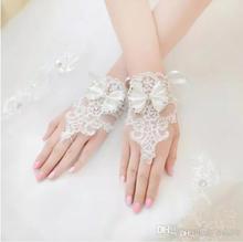 2021 White Fingerless Bridal Gloves For Wedding Dresses Short Elegant Rhinestone Bridal Wedding Gloves Bride Glove 2024 - buy cheap