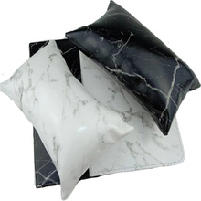 Travesseiro de couro para unhas, almofada de mão macia para descanso (2 peças em um) 2024 - compre barato