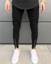 2018 новые мужские рваные джинсы на молнии мужские байкерские джинсы черные белые джинсы со складками в стиле пэчворк, зауженные джинсы в стиле хип-хоп мужские брюки 2024 - купить недорого