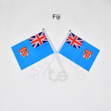 Bandera de Fiji Banner 14*21cm bandera nacional para ondear con la mano bandera decorativa para el hogar banner 2024 - compra barato