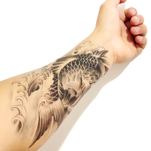 Временные татуировки большой Карп Рыба рука поддельные передачи татуировки наклейки Горячие сексуальные мужчины женщины спрей водонепроницаемый дизайн 2024 - купить недорого