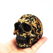 Cabeza de calavera negra dorada tallada, artesanías de resina, fiesta de Halloween, regalo para hombres, adornos de cráneo, miniaturas de decoración del hogar 2024 - compra barato