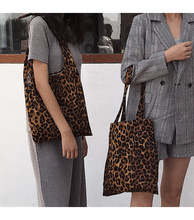 Новые женские сумки с леопардовым принтом, холщовые женские сумки на плечо, вместительные корейские дорожные сумки для покупок, японская шикарная сумка 2024 - купить недорого
