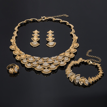 BAUS Wholesale 2019 Exquisite Dubai Gold color Jewelry Set Nigerian woman Wedding jewelry set Fashion African Beads Jewelry Set 2024 - buy cheap