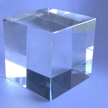 Frete grátis 60*60*60mm artigo de papelão em branco cristal k9 suporte personalizado 3d ou 2d cubo de laser cristal cristal para negócios presentes 2024 - compre barato