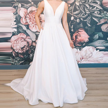 Vestido de noiva simples, linha a, decote em v, sem mangas, branco, marfim, cetim, elegante, barato, feito sob encomenda 2024 - compre barato