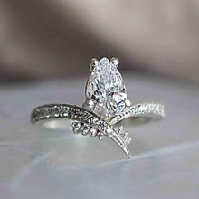 Женское кольцо с короной, белые кристаллы циркона, с каплями воды 2024 - купить недорого