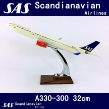 Scandianavian Airlines Airplane 32cm  Airbus A330-300 Big SAS Model Toys Aircraft Diecast Plastic Alloy Plane Collection Toys 2024 - compre barato