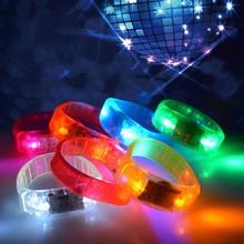 Музыка активированный led мигает браслет свет до Браслет ночной клуб деятельности партии диско-бар развеселить огни 2024 - купить недорого