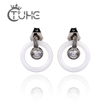 Nueva joyería de boda de moda pendientes de cristal de diseño Simple de diamantes de imitación de lujo pendientes de cerámica de Zirconia cúbica para regalo de mujer 2024 - compra barato