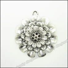 12 piezas Vintage encantos flor colgante plata tibetana aleación de Zinc ajuste pulsera collar DIY joyería de Metal 2024 - compra barato