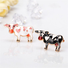 Gold Alloy Black And White Enamel Pin Dairy Cow Brooches For Women And Men Fashion Animal Banquet Weddings Party Brooch Gifts 2024 - buy cheap
