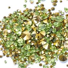 Venta al por mayor de diamantes de imitación de resina verde claro pegamento en cuentas puntback muchos tamaños joyas de diamantes arte de uñas decoración de vestido de boda DIY 2024 - compra barato
