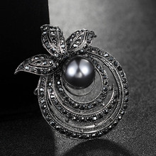 Zlxgirl Vintage Pearl Brooch For Women Party Gifts Fashion Women Bridal Brooches Bouquet Rhinestone Hijab Scarf Pin Up Buckle 2024 - buy cheap