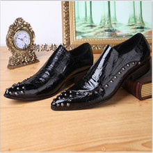 Zapatos de vestir clásicos para hombre, mocasines hechos a mano con tachuelas, piel de cocodrilo, color negro brillante, talla 47 2024 - compra barato