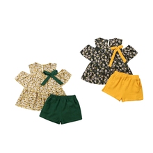 Летний цветочный наряд для маленьких девочек, комплект одежды, хлопковый топ с открытыми плечами, шорты, штаны, комплект из 2 предметов для маленьких девочек 2024 - купить недорого