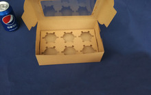 50 Uds. 24*15,5*7,5 cm 6 caja de ventana de Papel Kraft con rejilla marrón para magdalenas y dulces \ pastel \ postre \ cajas de embalaje para fiesta 2024 - compra barato
