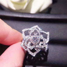 Utimtree Fine Quality White Gold Color Heart Crystal Rose Flower Engagement Rings for Women Cubic Zirconia Wedding Ring Jewelry 2024 - buy cheap